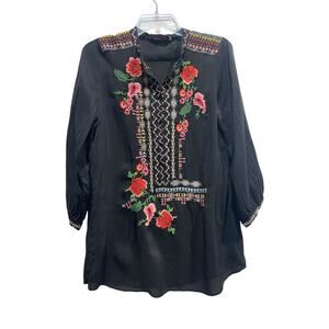 Johnny Was‎ Embroidered Floral Top SZ Small Black Blouse Boho Summer Tunic
